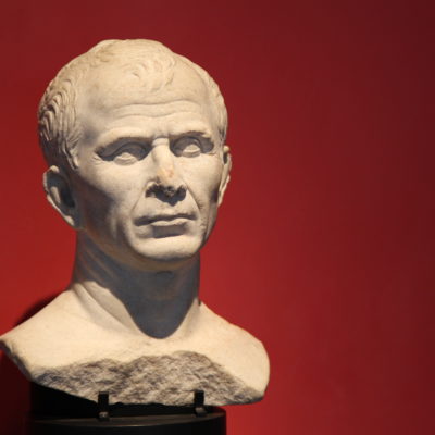 Caesar's torso in Le musée de l'Arles antique